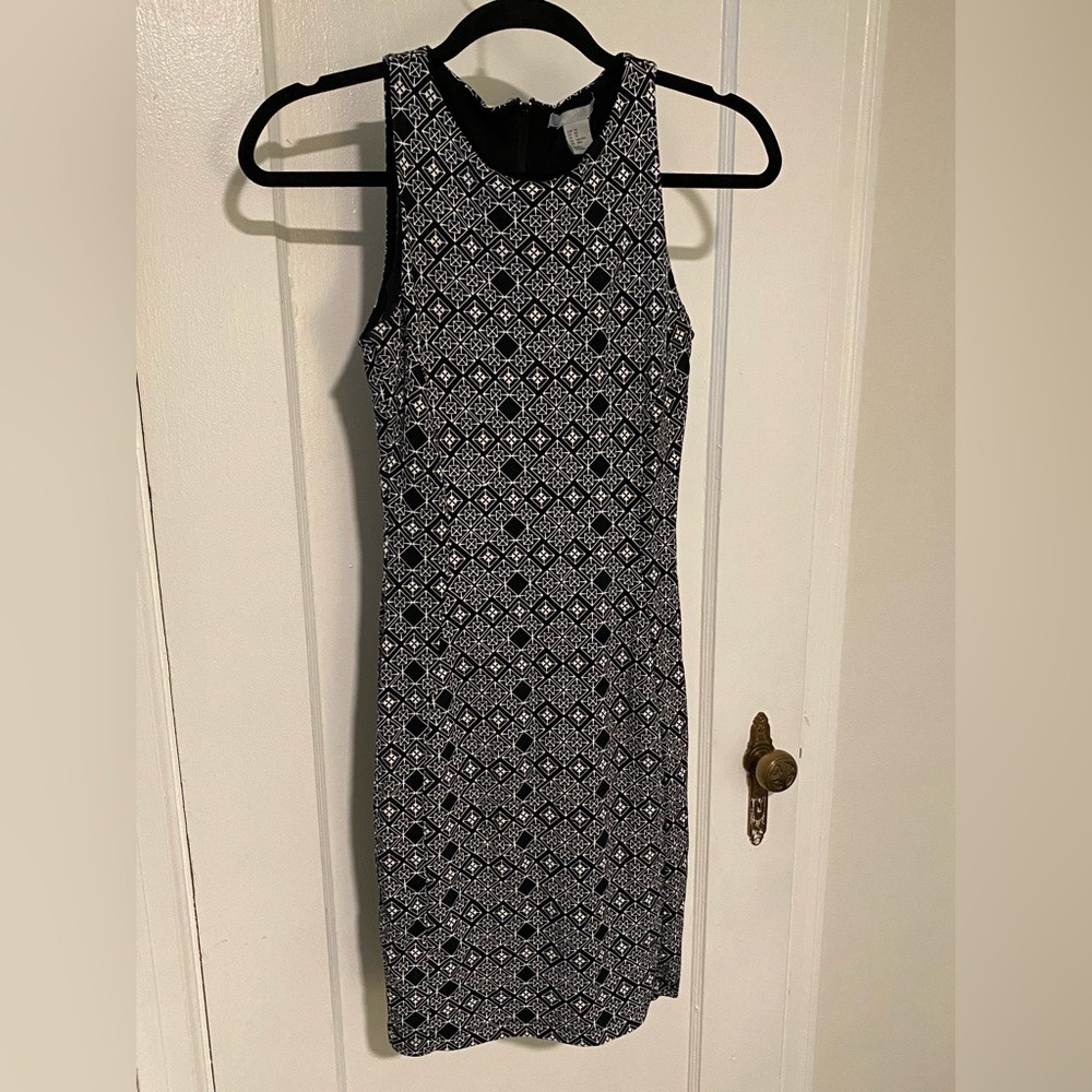 H&M Black & white spandex patterned dress